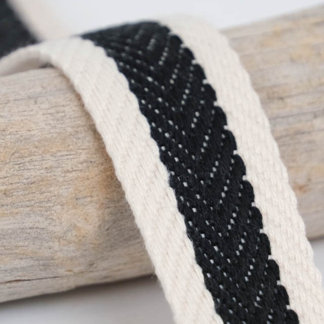 30mm Two-Tone Chevron Strap in Black and Ecru - Maison Klem